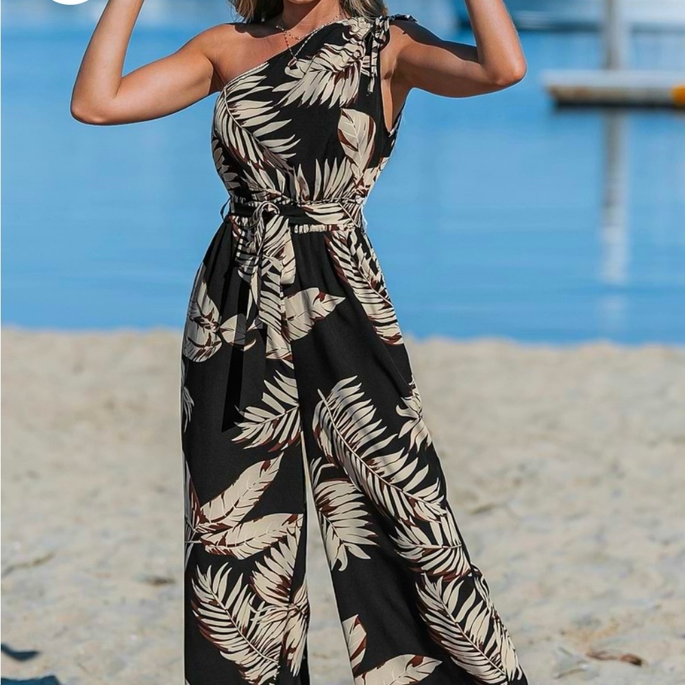 Cupshe Black and Cream Leaf Print Jumpsuit